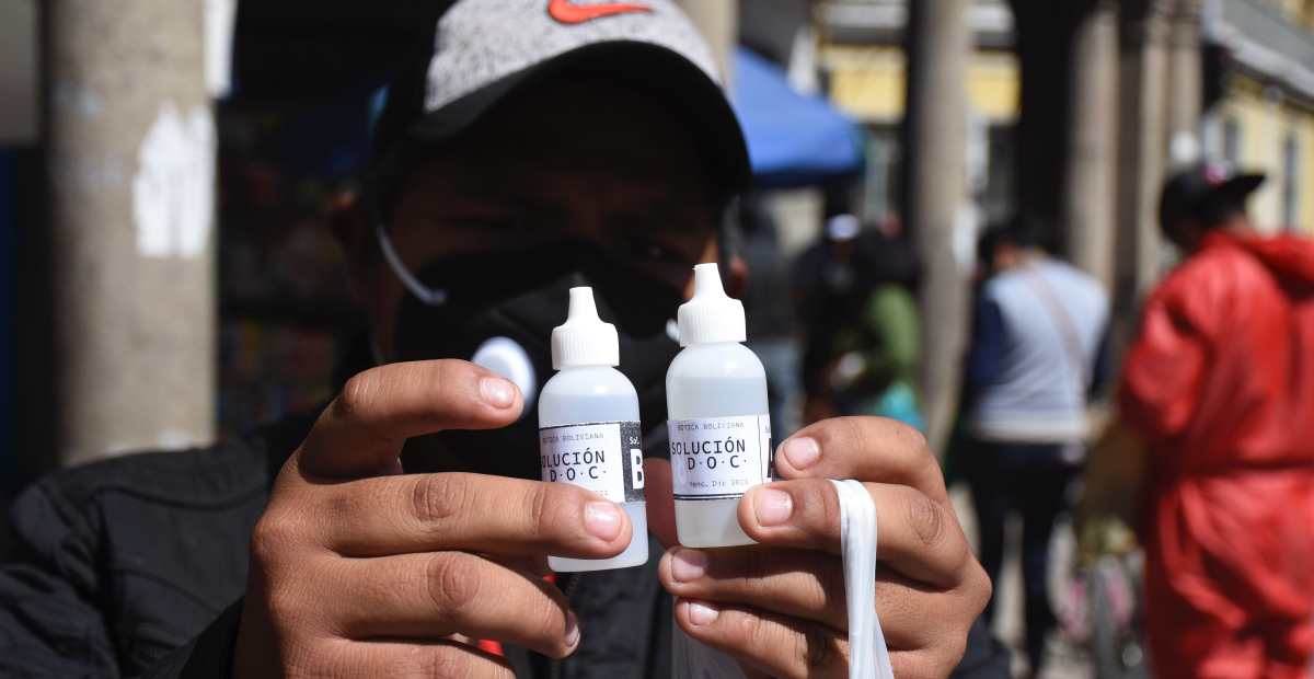 Alcalde de Coahuila distribuirá dosis de dióxido de cloro a pacientes de Covid-19