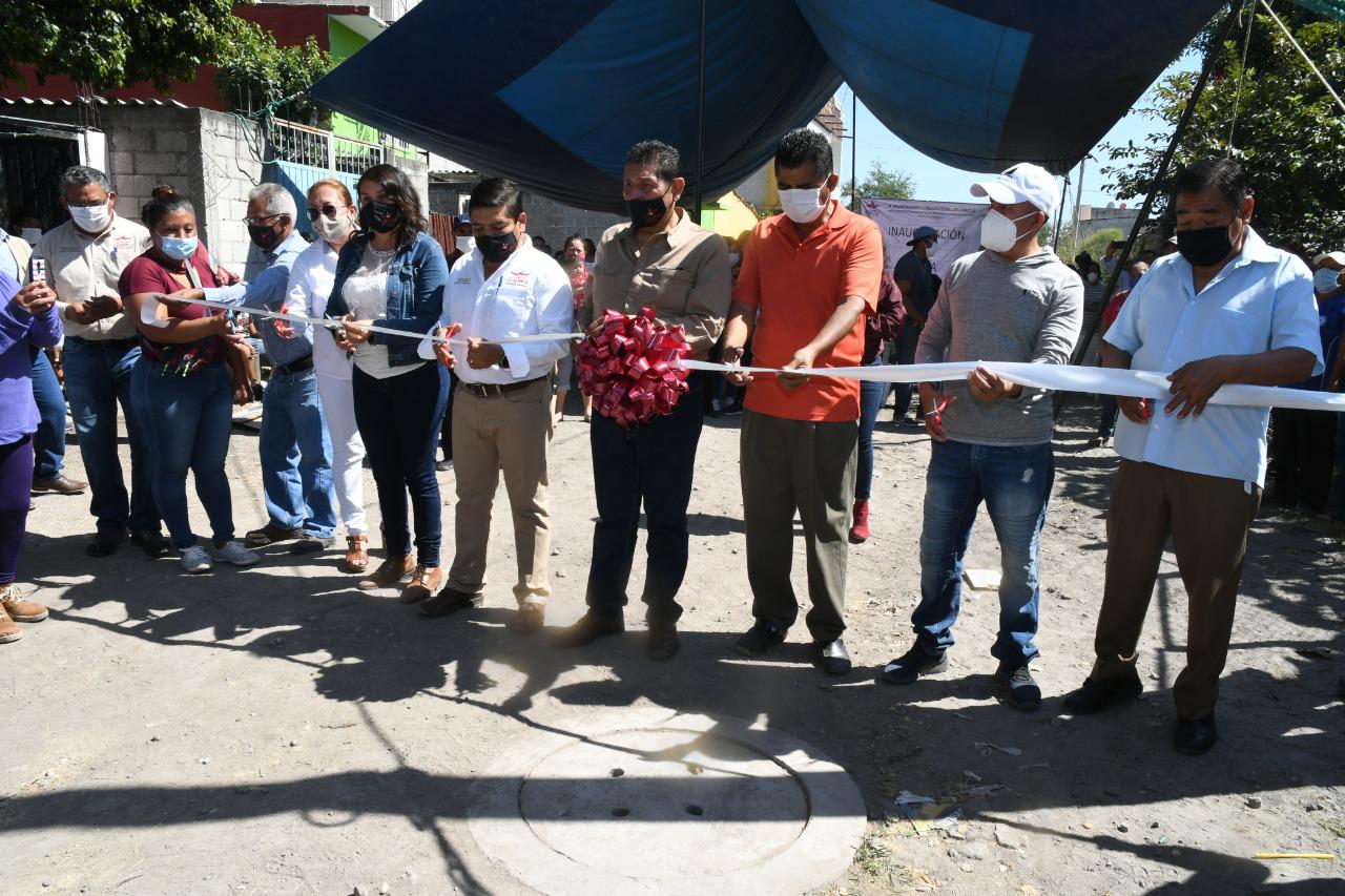 Entregan obras educativas en Cuautla