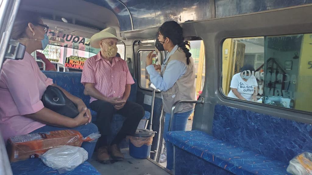 Exigen a pasajeros de transporte público usar CUBREBOCAS
