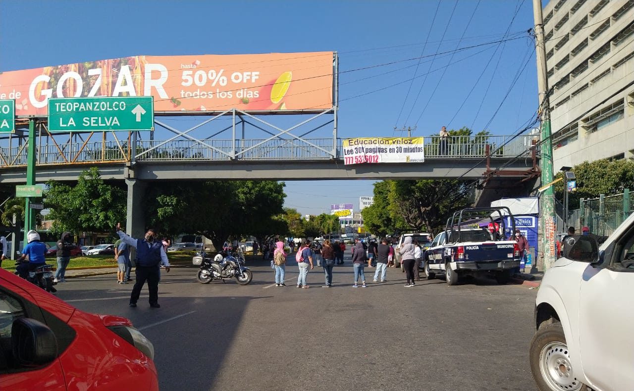 El ayuntamiento de Cuernavaca entregó locales a conveniencia en el IMSS Plan de Ayala denuncian