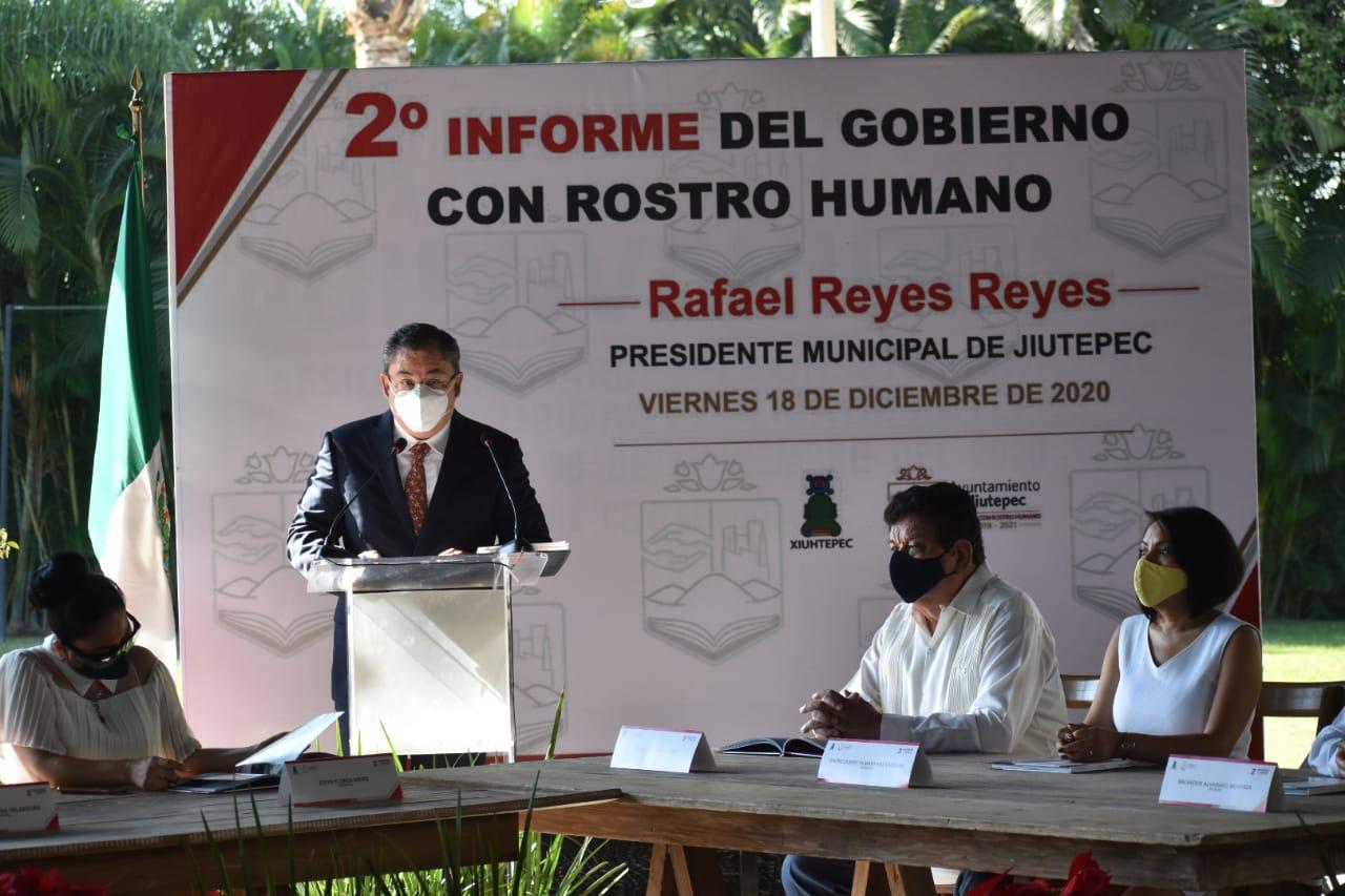 Presenta alcalde de Jiutepec Rafael Reyes segundo informe de gobierno