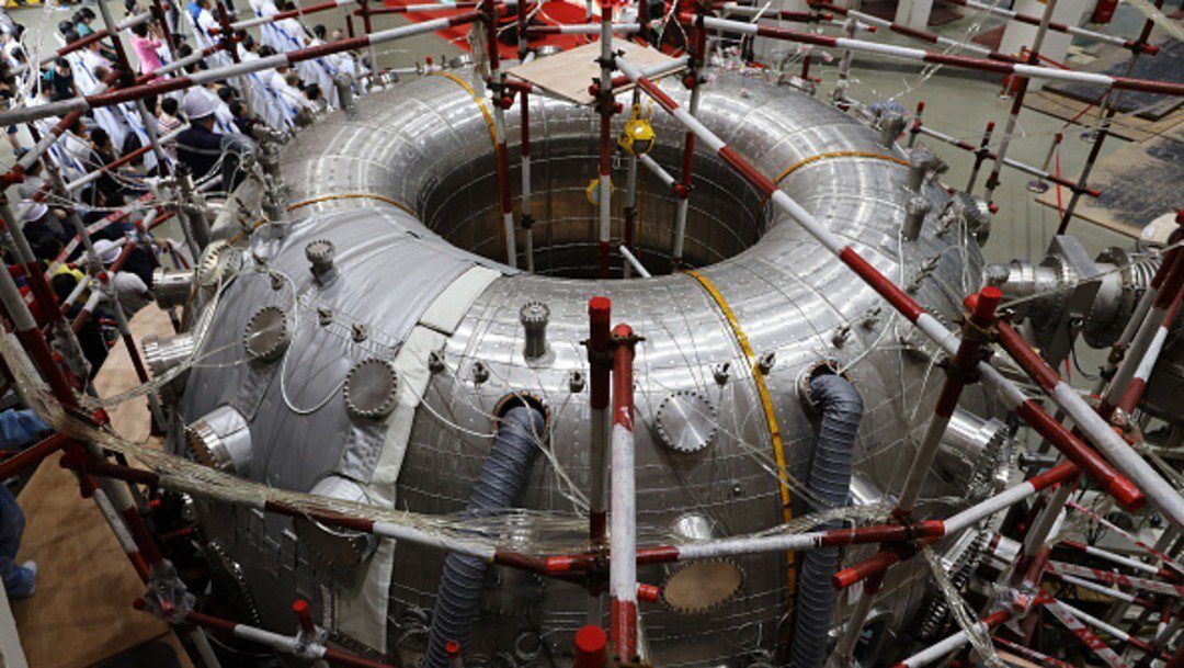 China pone en marcha el “Sol artificial” de nueva generación
