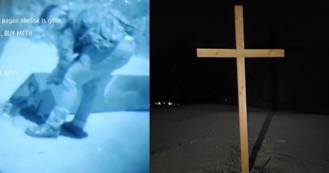Derriban monolito de California y dejan una cruz de madera en su lugar