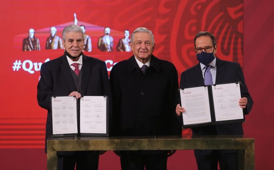 AMLO accedió al dialogo contra el outsourcing, pide al senado esperar
