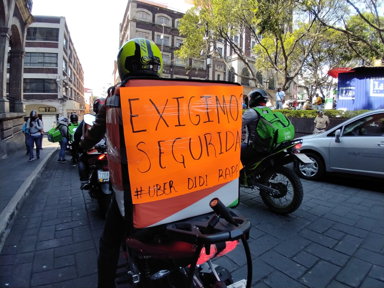 Repartidores de comida exigen seguridad en Morelos