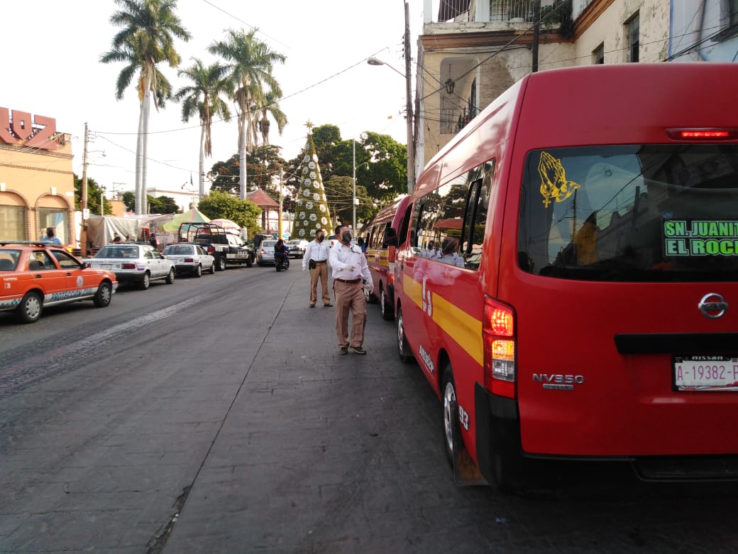 Implementan operativos de transporte público en municipios