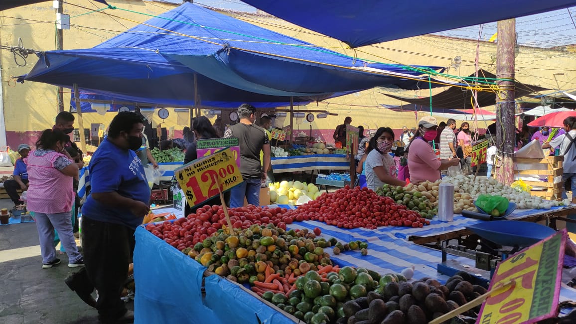 Yecapixtla implementa acciones contra el COVID-19 en tianguis