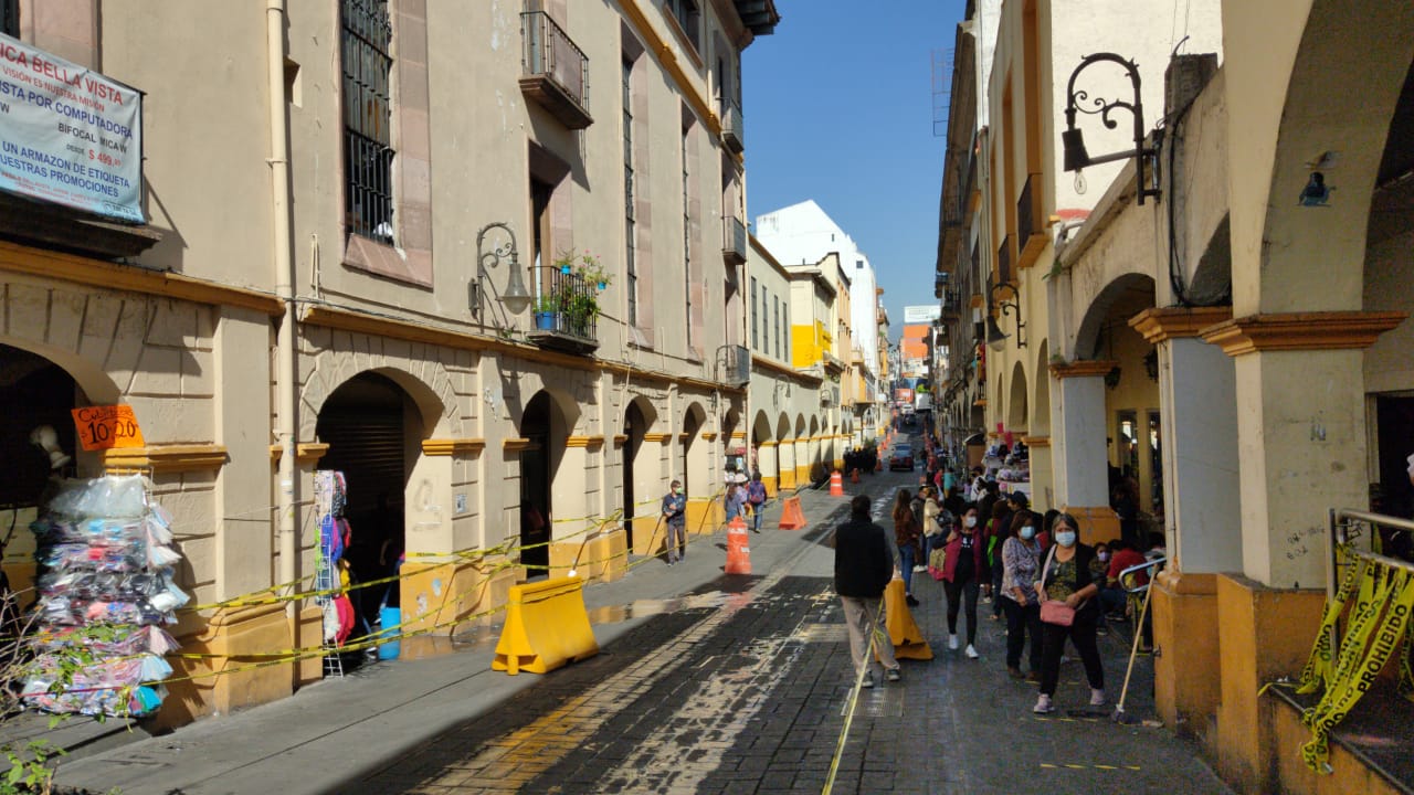 Implementan operativo en calle Guerrero para evitar instalación de vendedores
