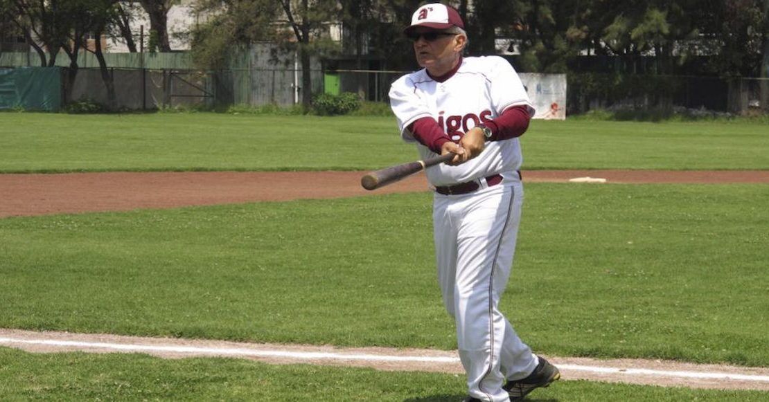 AMLO da 89 mdp para remodelar estadio del equipo de beisbol de su hermano Pio López