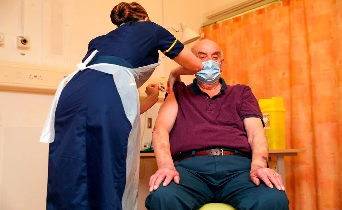 Reino Unido, primer país en utilizar la vacuna contra el Covid-19 de Oxford y AstraZeneca