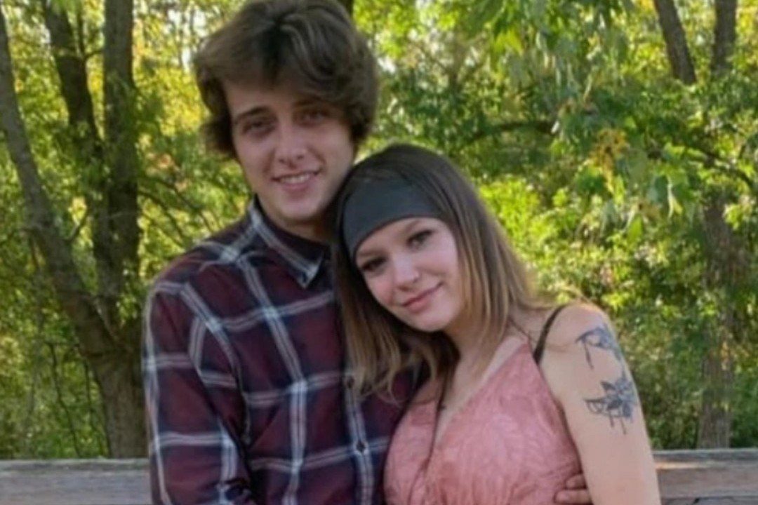 Pareja de jóvenes solo tienen relaciones sexuales una vez al año