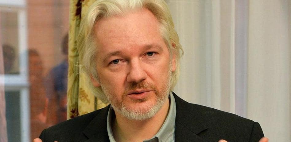 AMLO ofrece asilo político a Julian Assange y pide que se le indulte