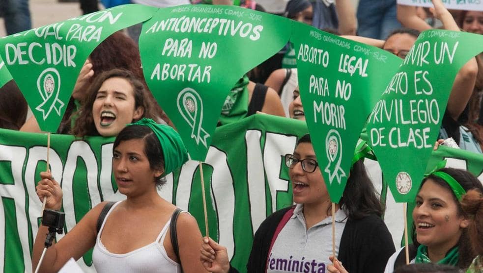 AMLO propone hacer consulta ciudadana para la aprobar la “Despenalización del aborto”