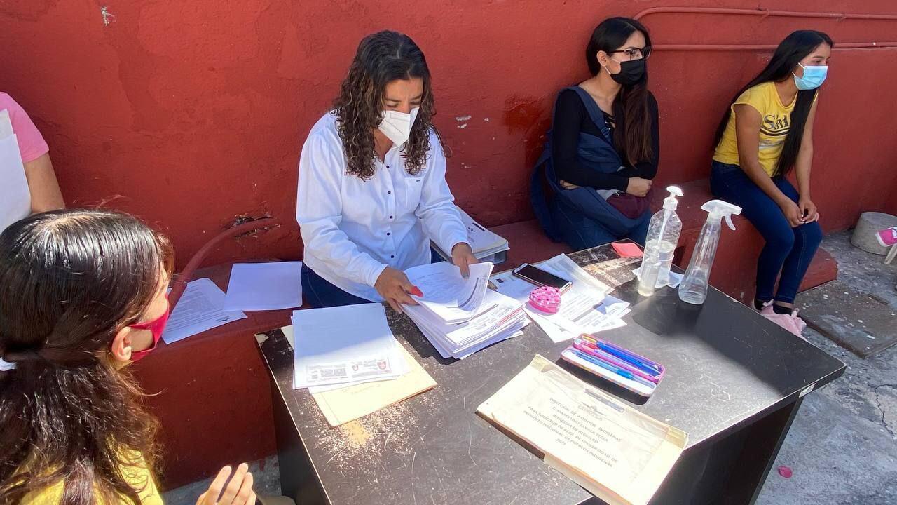Ofrecen beca a universitarios de comunidades indigenas a