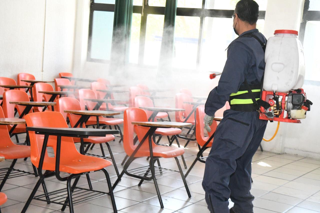 Inician sanitización de escuelas en Cuautla