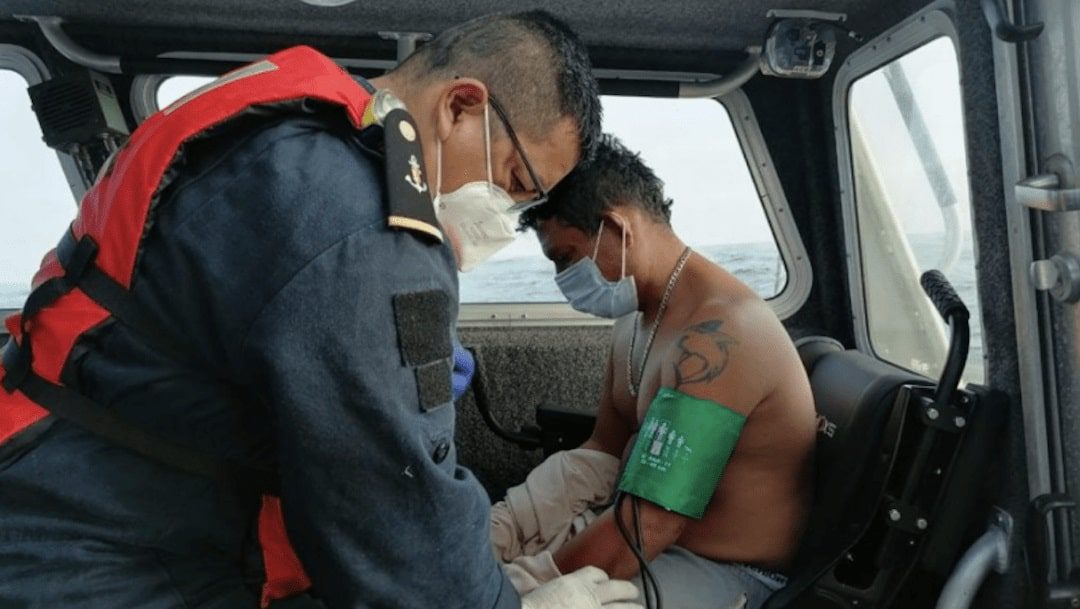 Luego de nueve días naufrago pescador regresa a su tierra natal