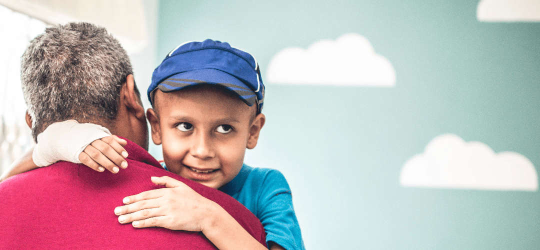 Padre y madre de niños con cáncer podrán tramitar permiso de cuidados en el IMSS