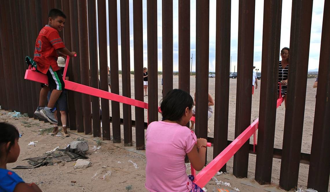 Sube y baja en la frontera de EU y México ganó el Premio de Diseño Beazley 2020