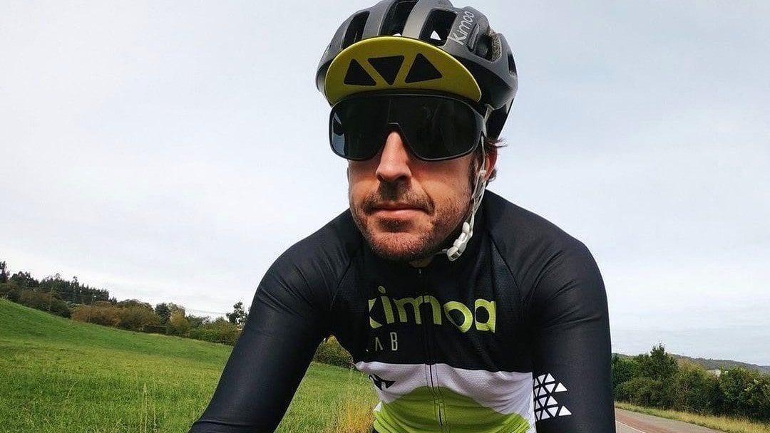 Atropellan a piloto de la Fórmula 1 mientras entrenaba en su bicicleta