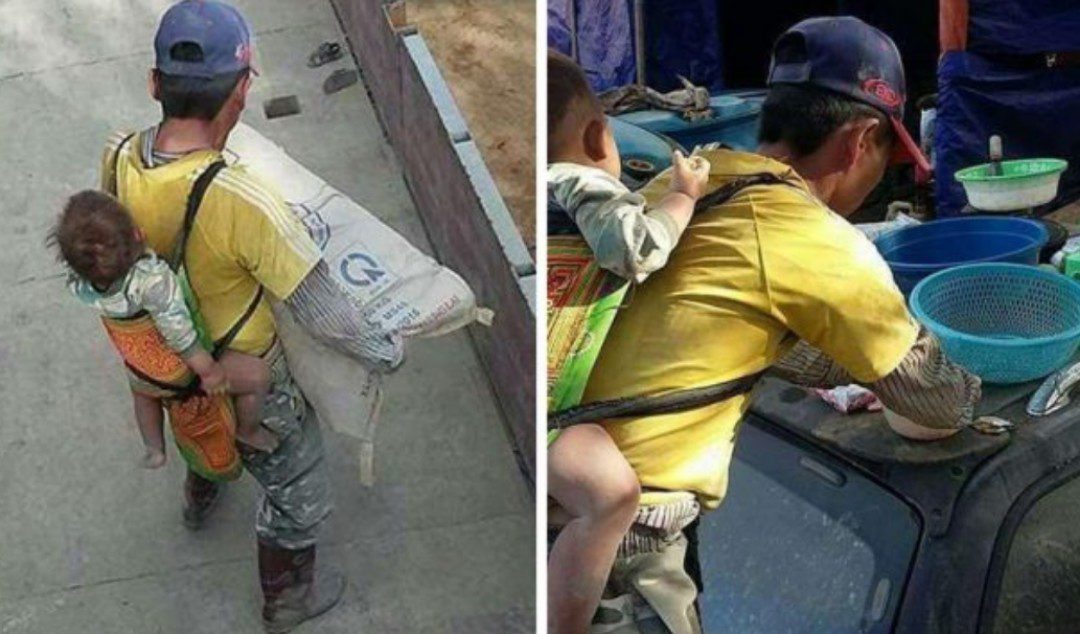 Albañil carga a su bebé en la espalda mientras trabaja pues no tiene quien lo cuide