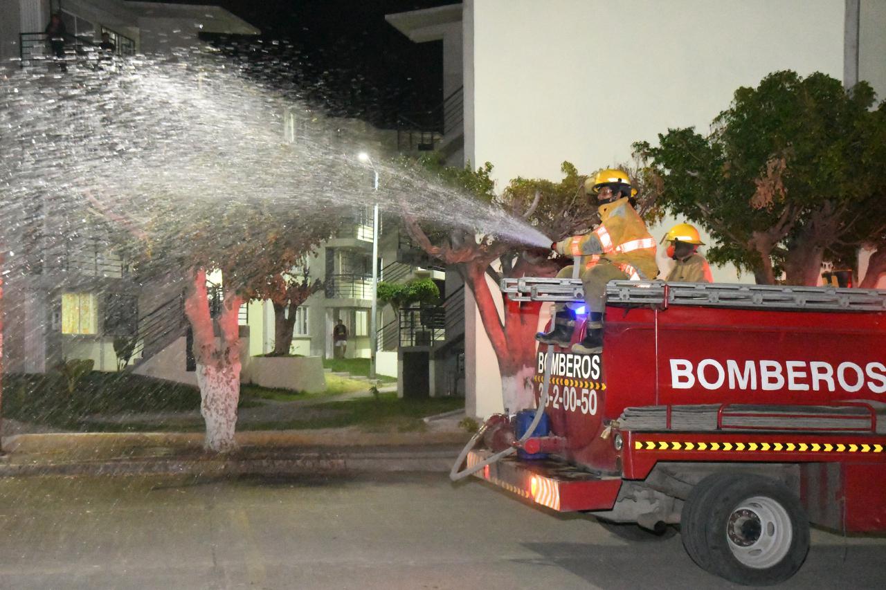 Desinfecta UH Infonavit en Tetelcingo
