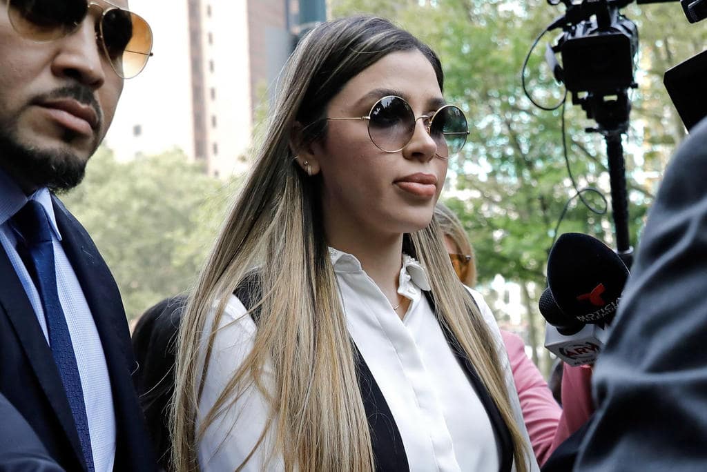 Detienen en EU a Emma Coronel, esposa de “El Chapo” acusada por tráfico de drogas