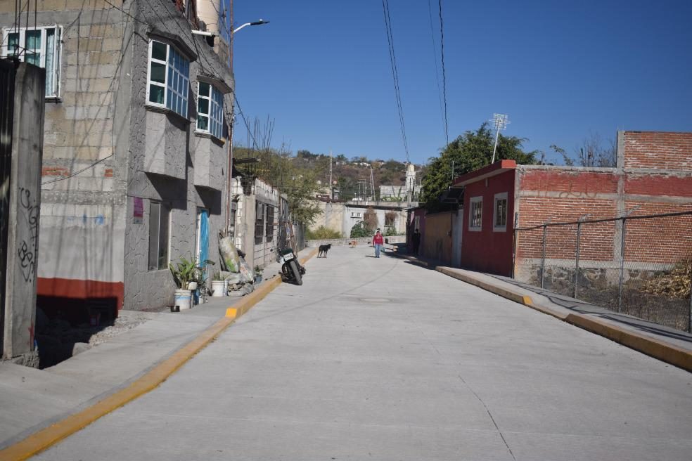 Pavimentan vialidad en la Calera Chica de Jiutepec