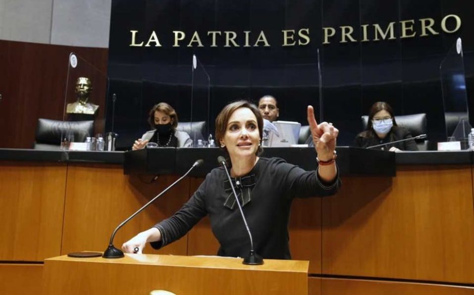 Lilly Téllez se enfrenta ahora a youtubers de la mañanera, la llaman #LadyPalenques