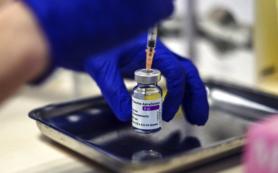 Sudáfrica suspende aplicación de la vacuna de AstraZenca contra el COVID-19