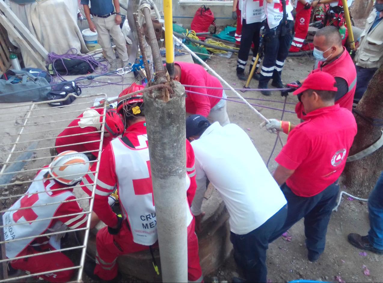 Suspenden rescate de cadáver en pozo de Tilzapotla