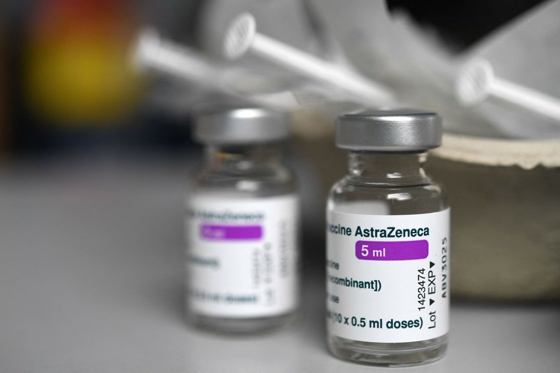¿Qué países Europeos suspendieron la vacuna de AstraZeneca contra el covid-19?