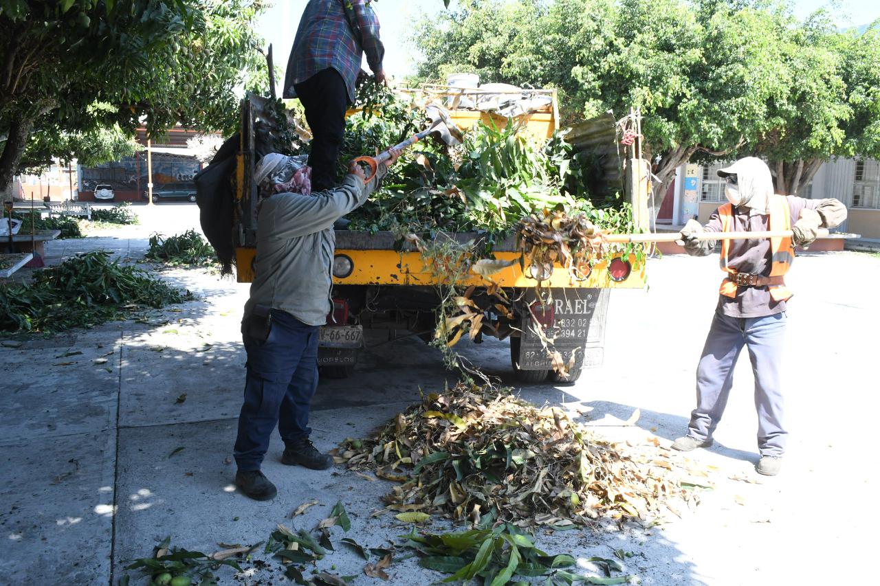 Realizan limpieza en escuelas de Cuautla