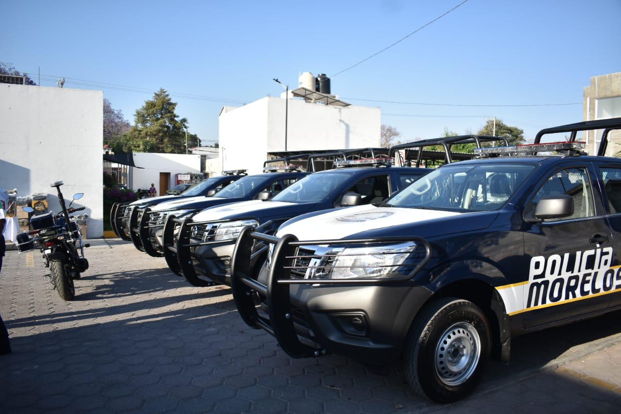 Entregan patrullas y motocicletas nuevas a policías de Jiutepec