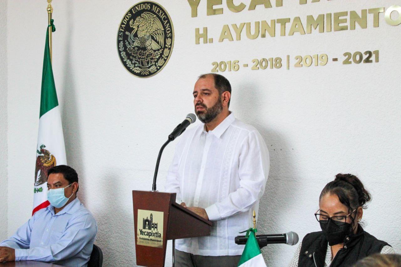 Jaime Bermúdez toma protesta como alcalde de Yecapixtla