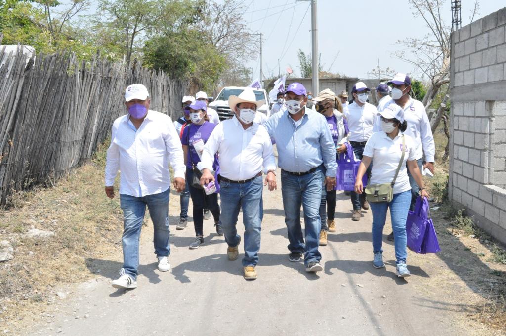 Recorre Moises Agosto las calles de la 3 de Mayo en Cuautla