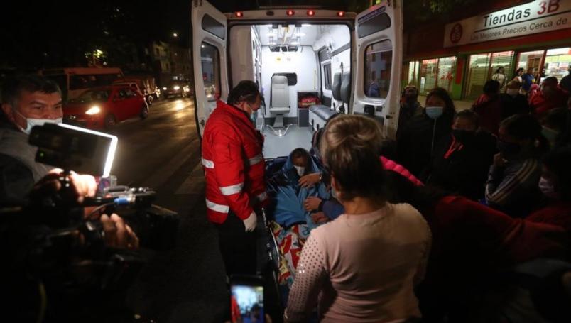Detectan coágulo cerebral en adulto mayor que recibió vacuna de AstraZeneca en CDMX