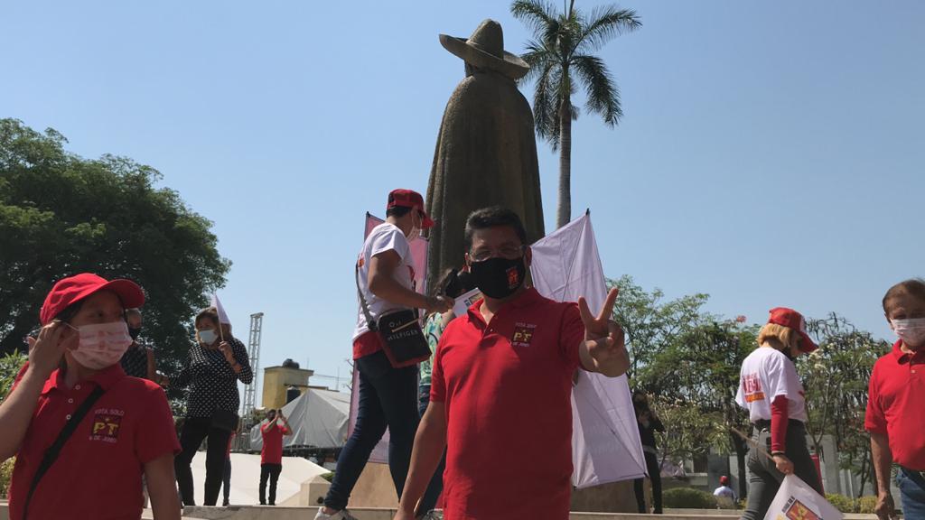 Propone Juan Carlos Valencia reactivar la economía de Cuautla