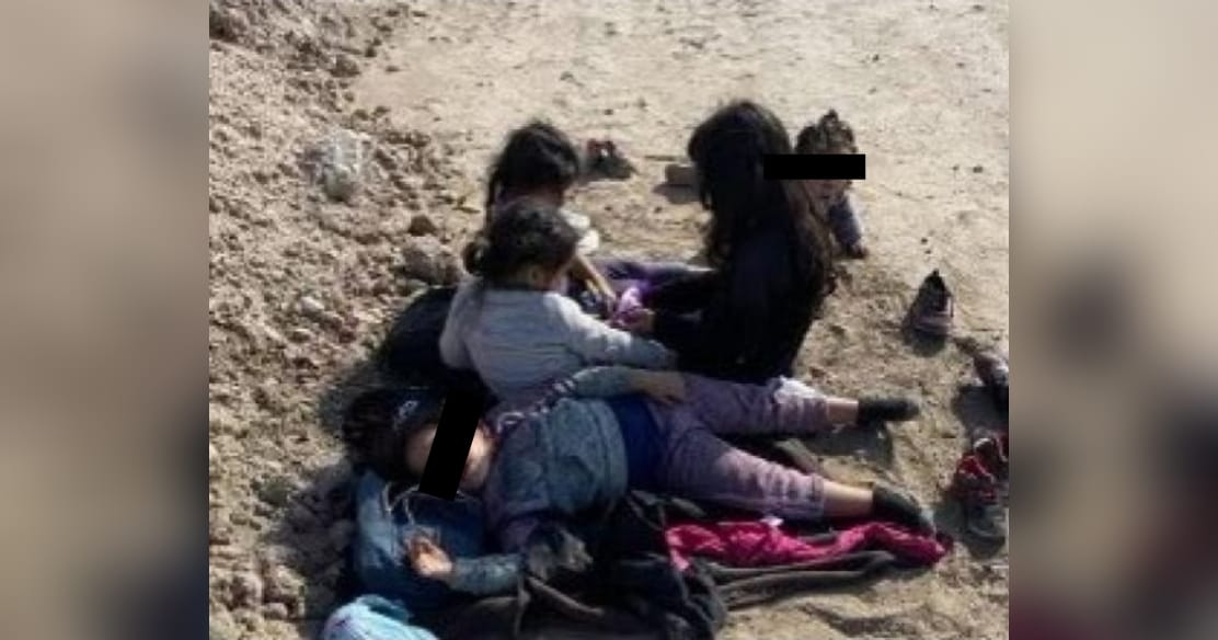 Encuentran a 5 niñas abandonadas en la frontera de México y Estados Unidos