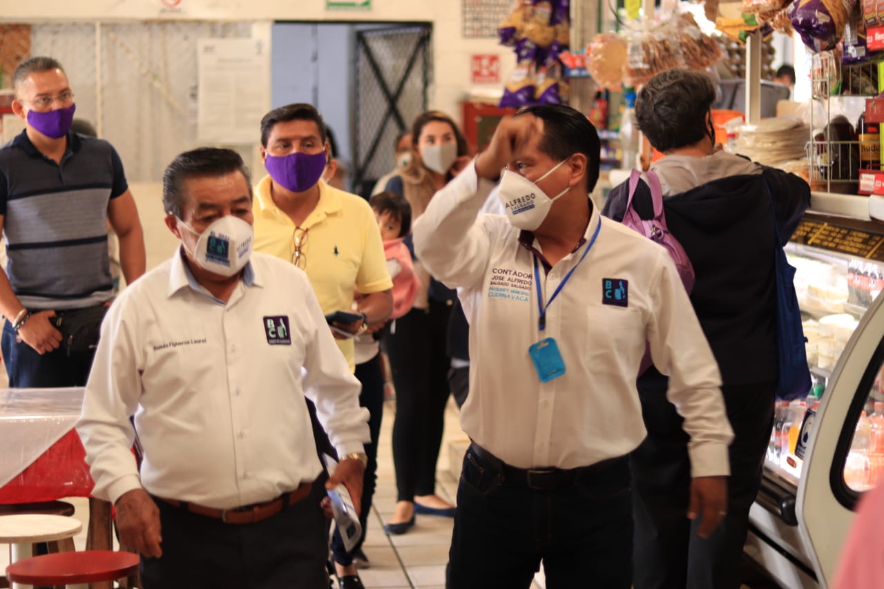 Comienza José Alfredo Salgado recorrido en mercados de Cuernavaca