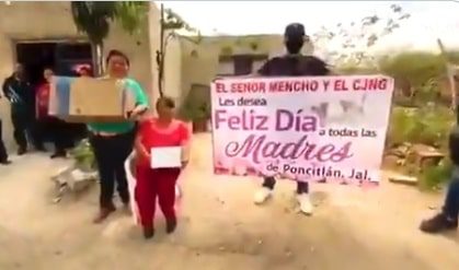 CJNG entregó regalos por el Día de las Madres en Jalisco