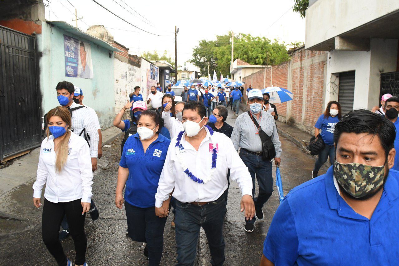 Visita Jesús Corona Damián la colonia Casasano de Cuautla