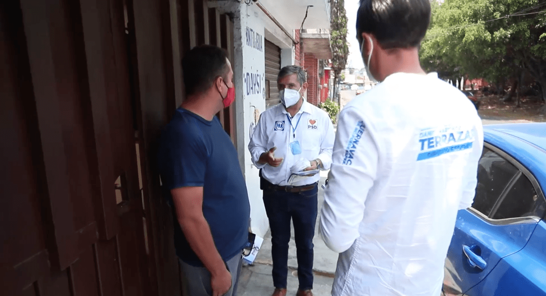 Recorre José Luis Uriostegui la colonia Antonio Barona