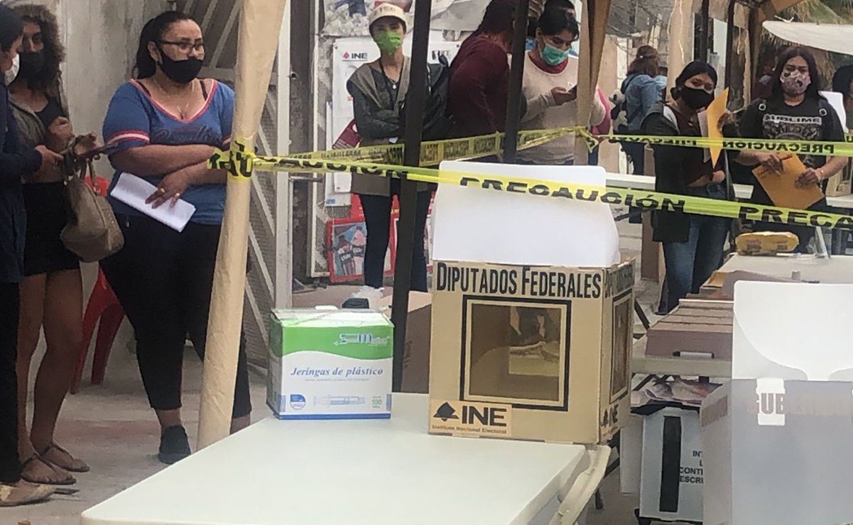 Dejan cabezas humanas en casillas de Tijuana
