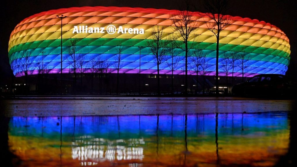 UEFA se niega iluminar con un arcoíris el Allianz Arena