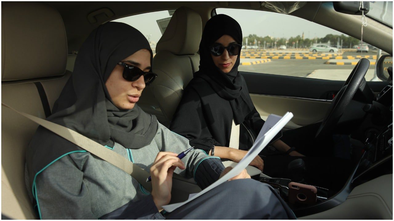 Mujeres de Arabia Saudita podrán vivir solas sin necesidad del permiso de un hombre