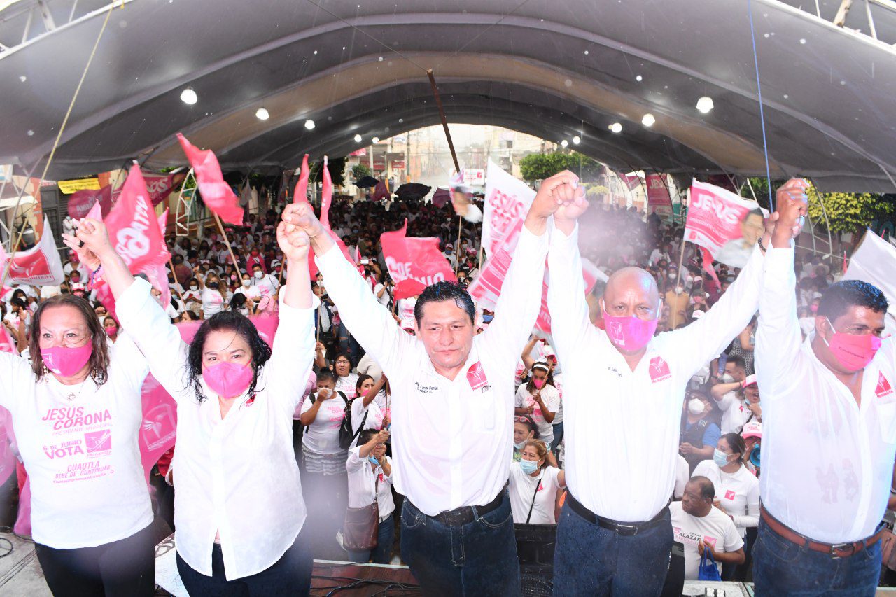 Concluye Jesús Corona su campaña y firma compromisos por Cuautla