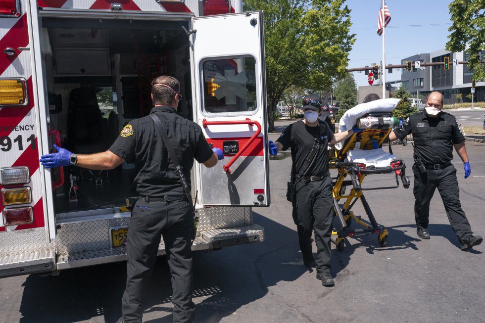 Reportan casi 500 muertos por ola de calor en Canadá y Estados Unidos