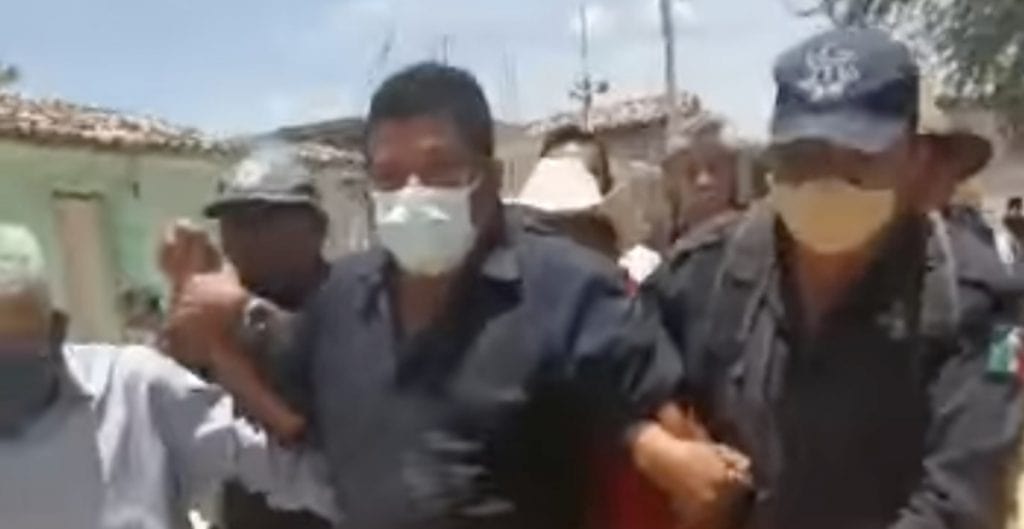 “Ya estamos hartos” Pobladores de comunidad de Oaxaca encarcelaron a su presidente