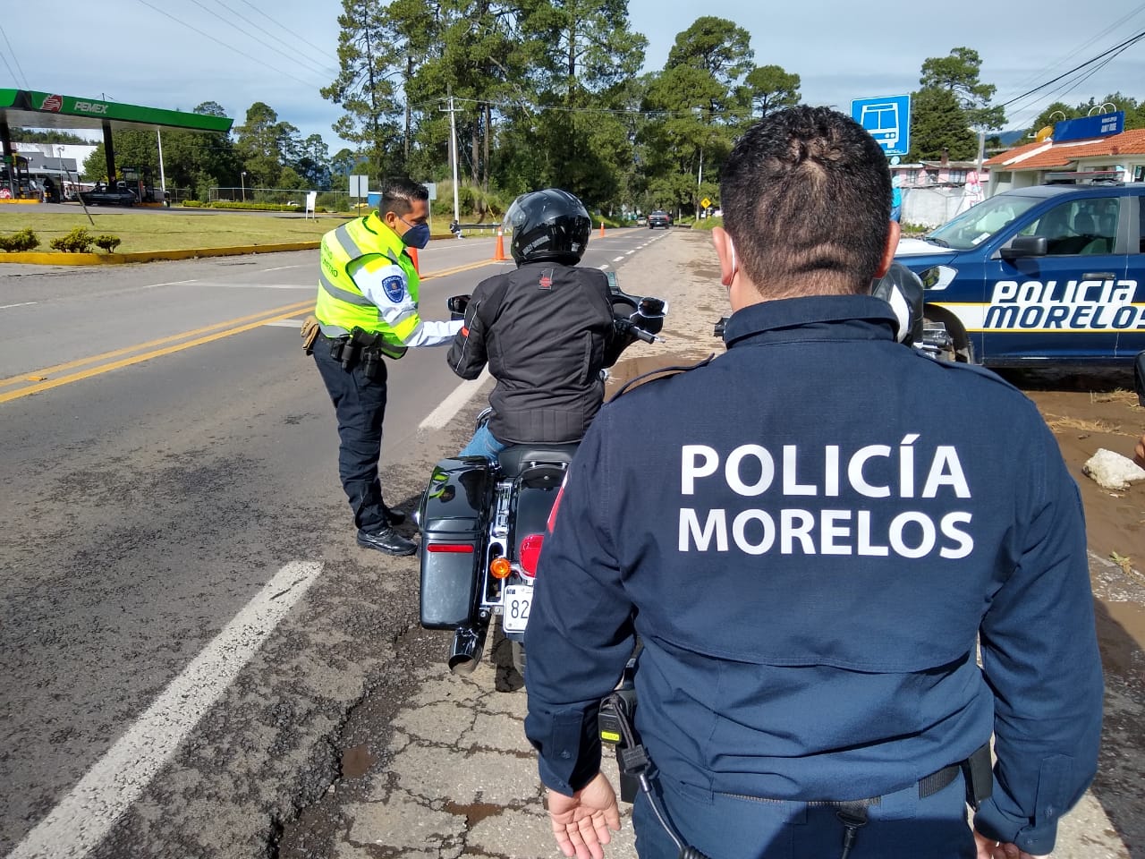 Aplican alcoholímetro a motociclistas en la México-Cuernavaca