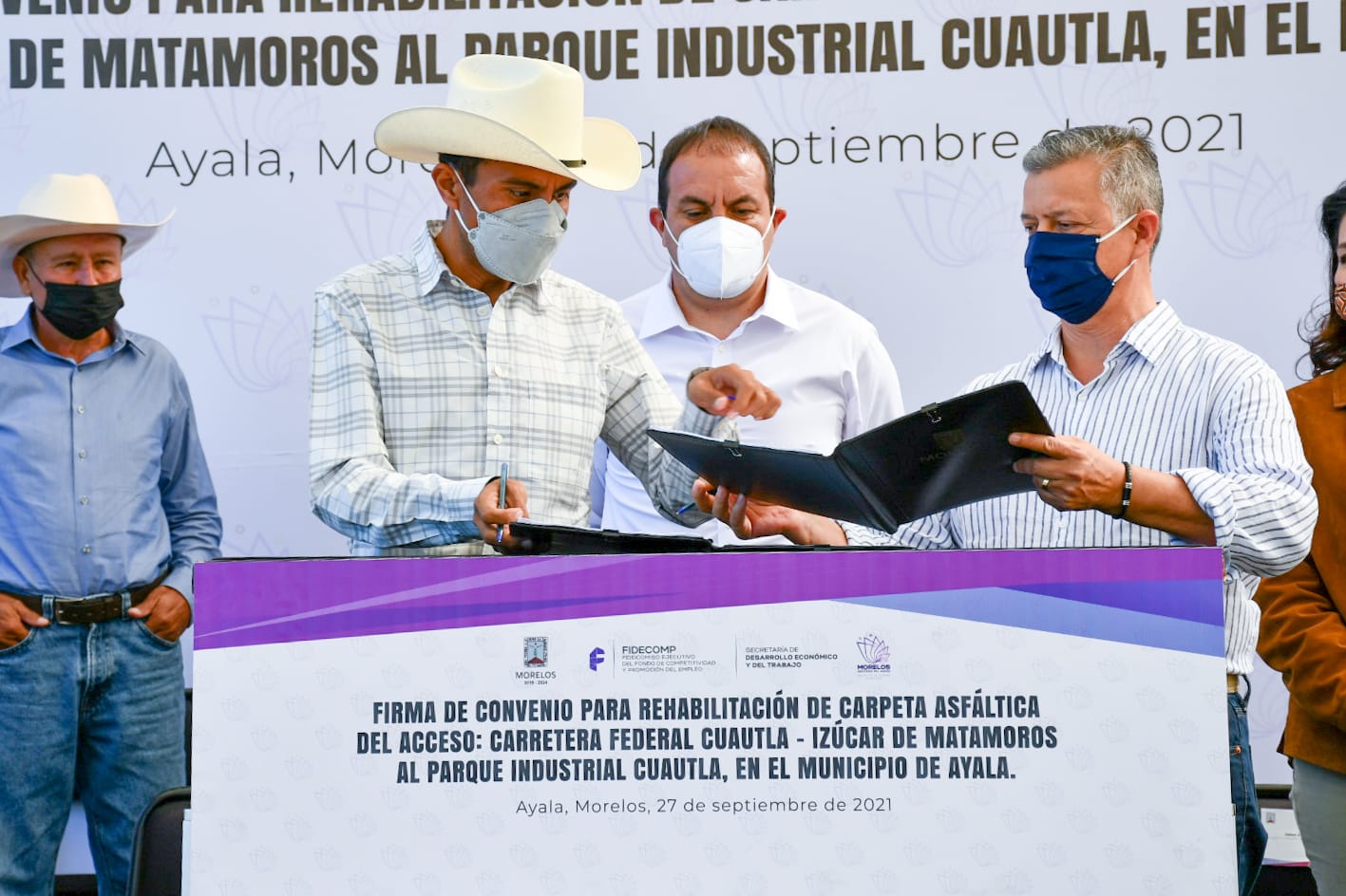 Entregan rehabilitación del Canal Tenango en Ayala